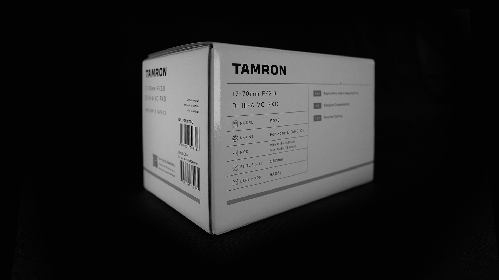 Opakowanie Tamron 17-70 mm F/2.8